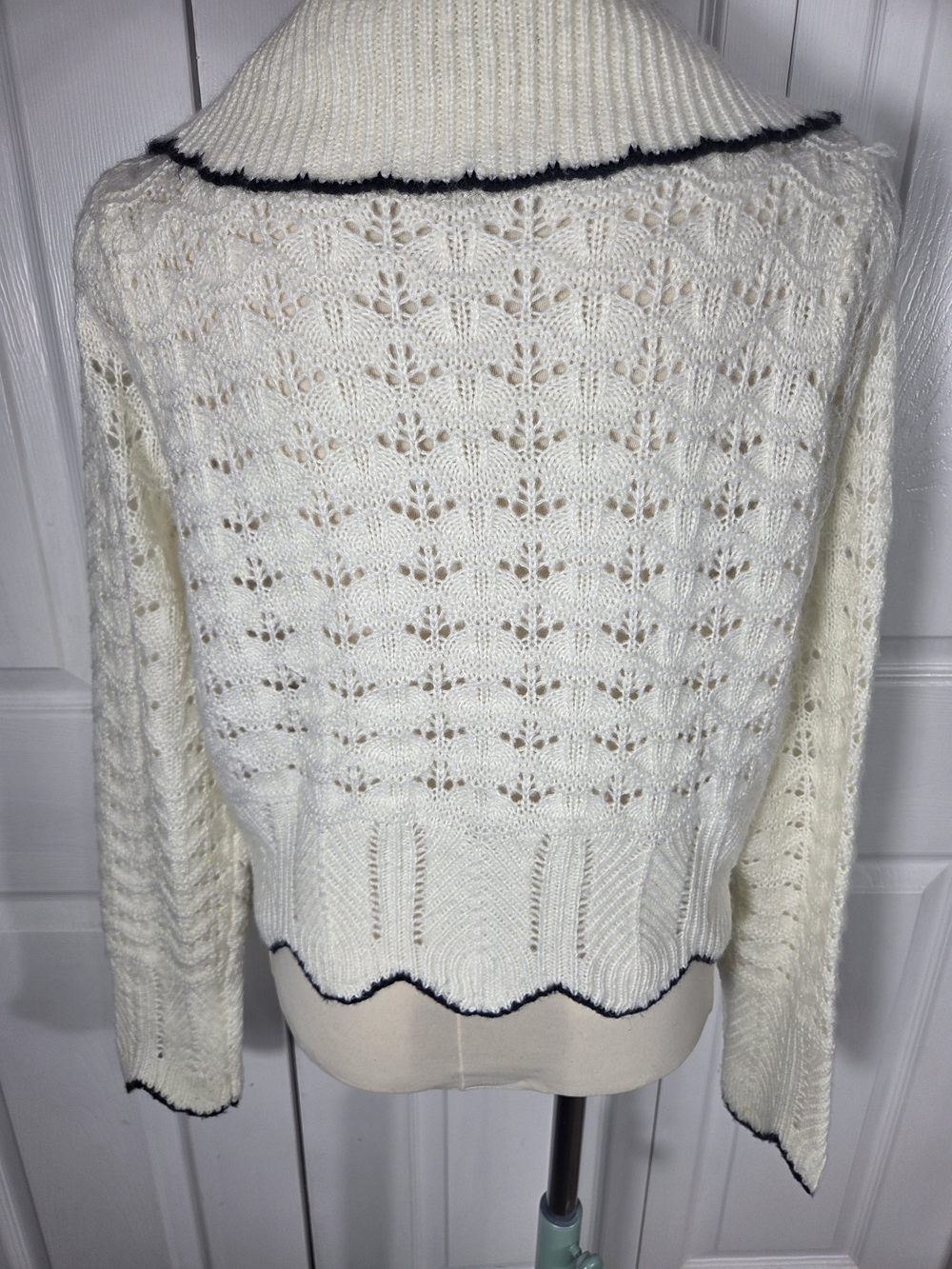 Böhme Ivory Pointelle Knit Scallop Hem Cardigan M - Picture 3 of 6